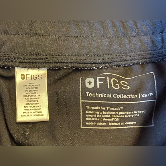 XS/XSP Black Jogger Figs Technical Collection Scrub Set - Picture 3 of 4